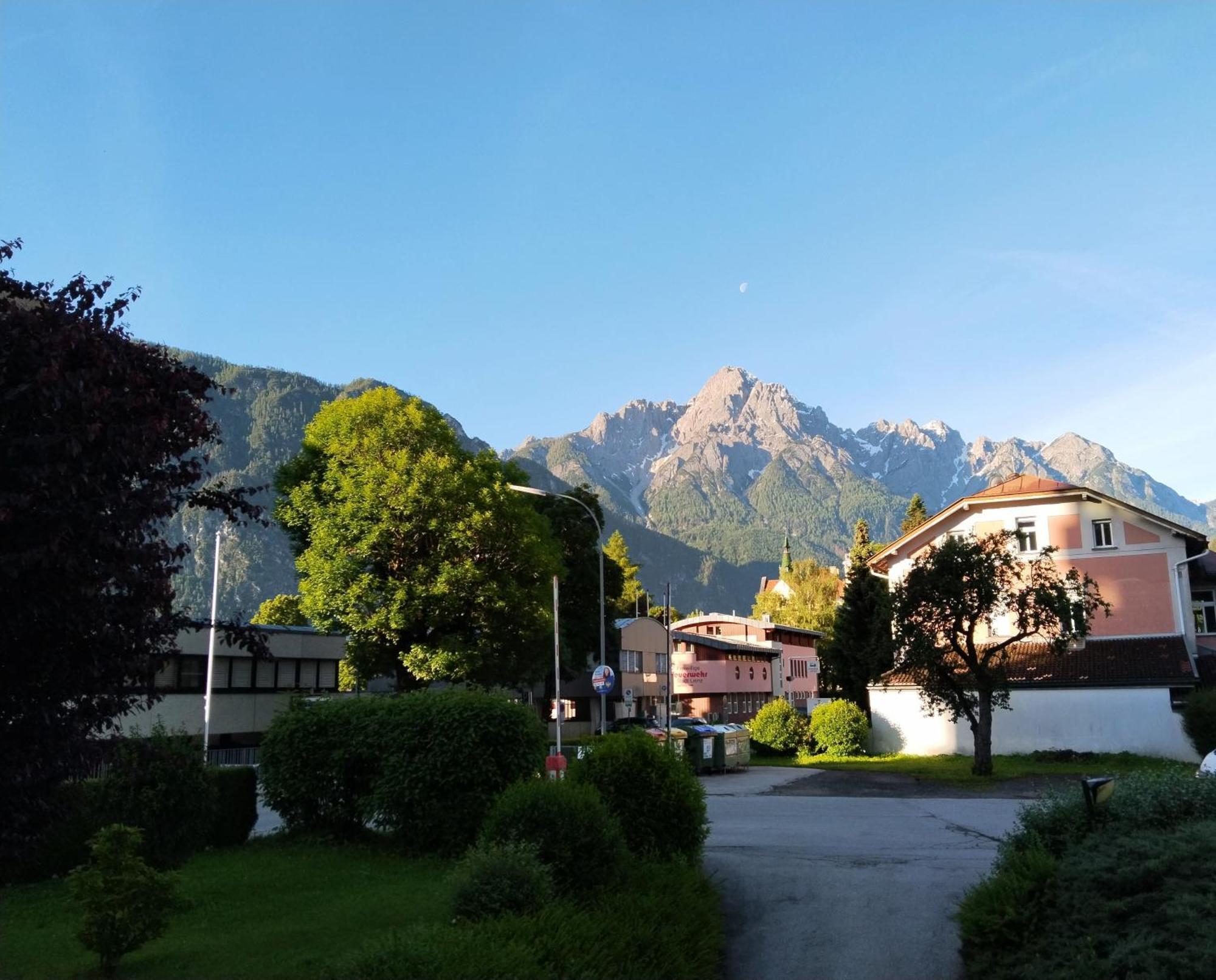 Dolomitenhotel Лиенц Экстерьер фото
