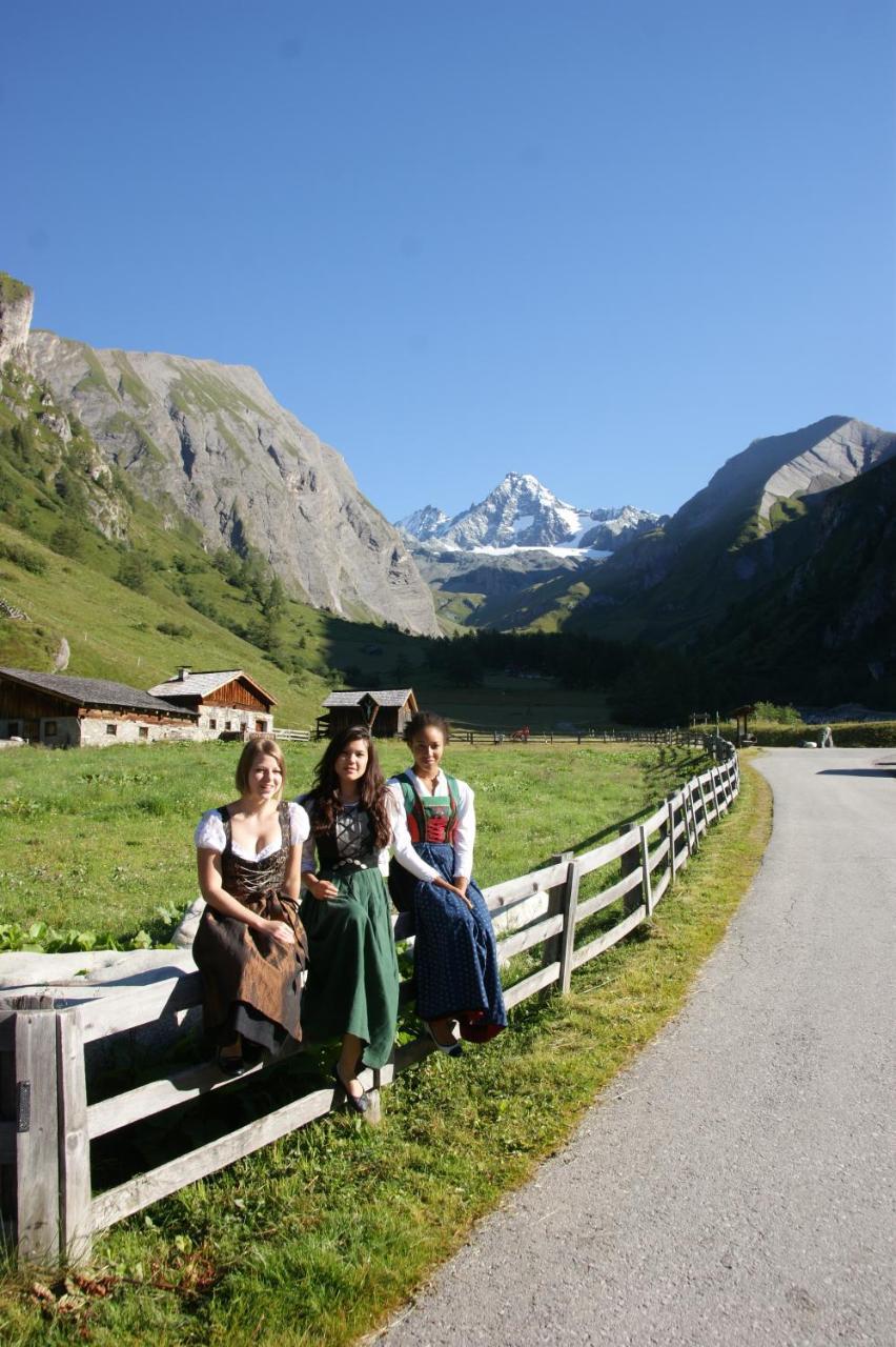 Dolomitenhotel Лиенц Экстерьер фото