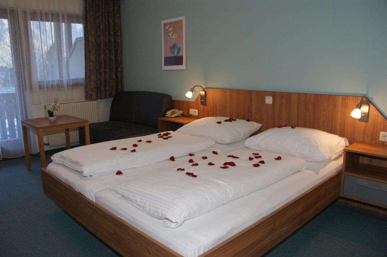 Dolomitenhotel Лиенц Экстерьер фото
